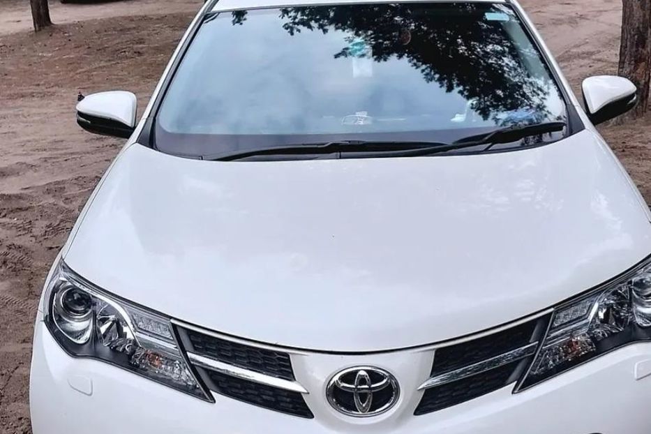 Продам Toyota Rav 4 2014 года в г. Каменка, Днепропетровская область