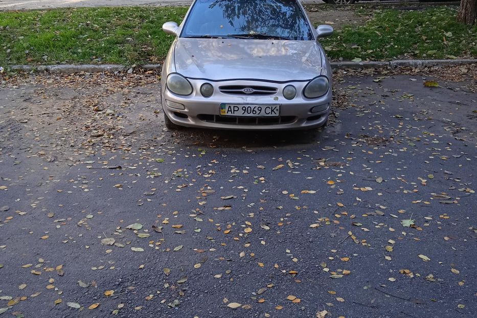 Продам Kia Shuma Лифтбек 1998 года в Запорожье