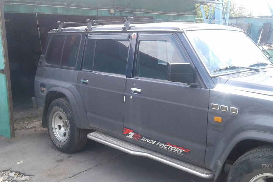 Продам Nissan Patrol Полноприводный семиместный джи 1992 года в Киеве