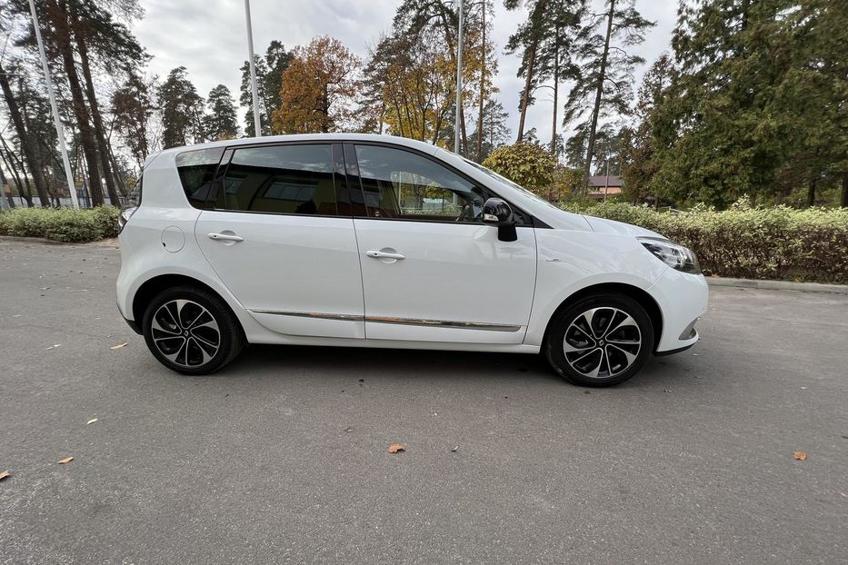 Продам Renault Scenic BOSE 2016 года в Киеве