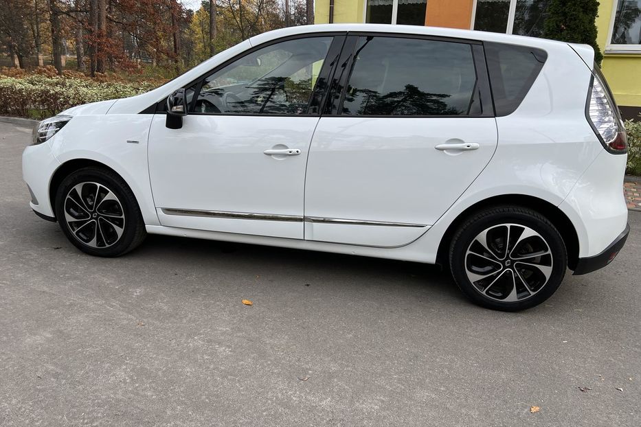 Продам Renault Scenic BOSE 2016 года в Киеве