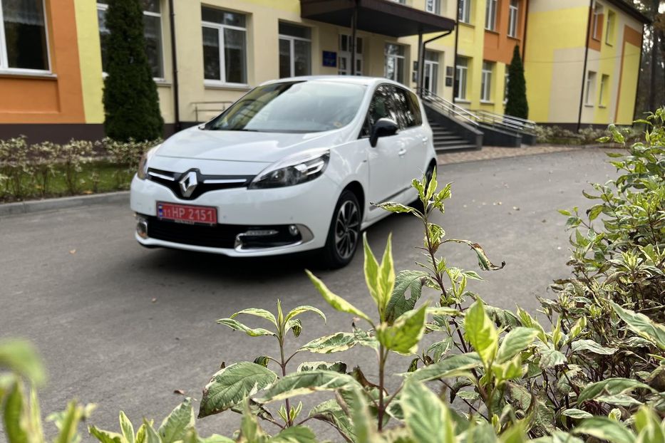 Продам Renault Scenic BOSE 2016 года в Киеве