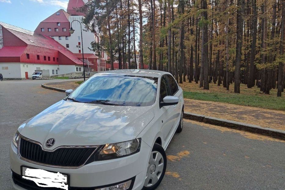 Продам Skoda Rapid 2014 года в г. Донецкое, Донецкая область