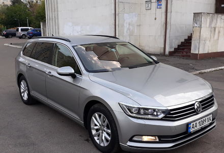 Продам Volkswagen Passat B8 2015 года в Киеве