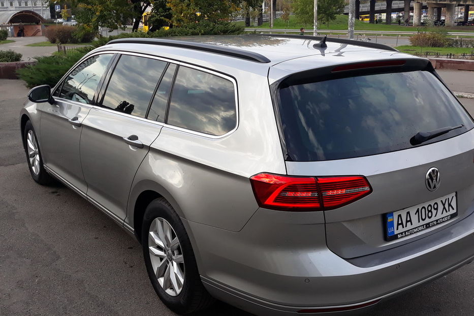 Продам Volkswagen Passat B8 2015 года в Киеве