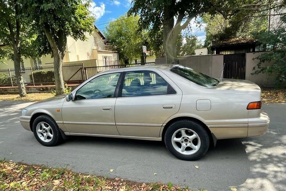 Продам Toyota Camry V6 1999 года в Одессе