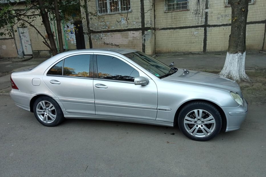 Продам Mercedes-Benz C-Class 2002 года в Одессе