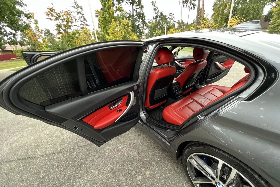 Продам BMW 320 F30 Lci 2017 года в Киеве