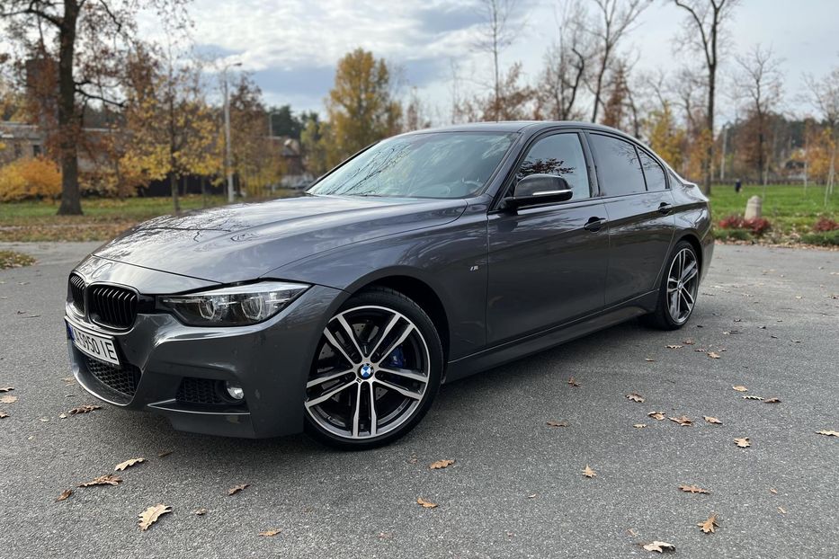 Продам BMW 320 F30 Lci 2017 года в Киеве