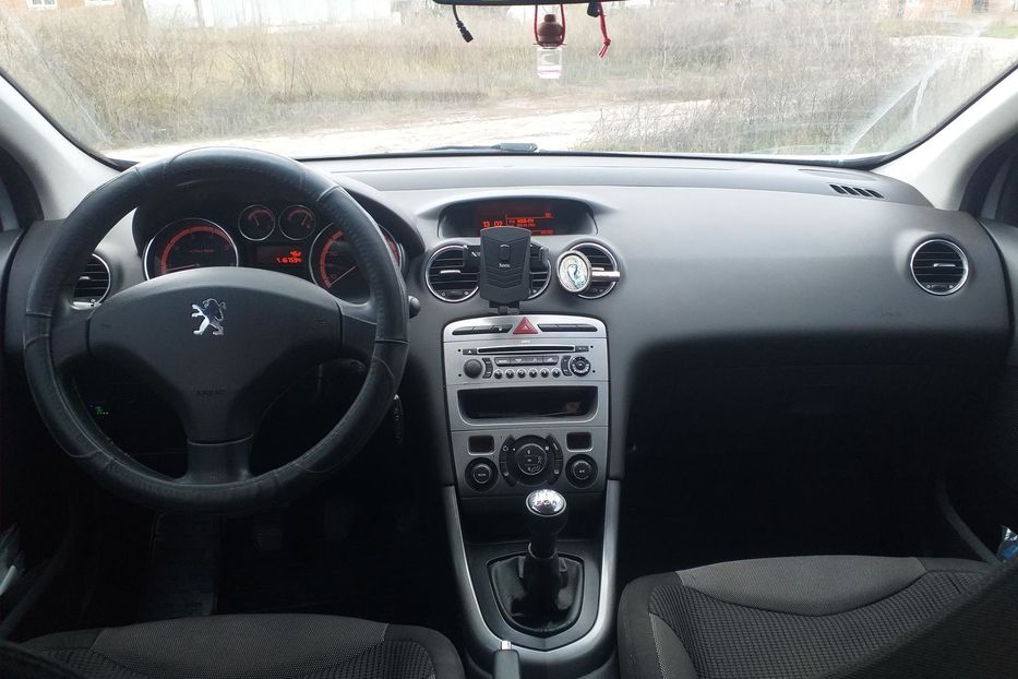 Продам Peugeot 308 1.6 v16 2008 года в Харькове