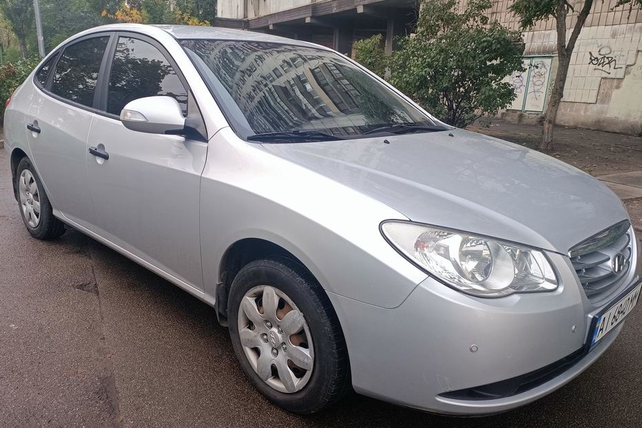 Продам Hyundai Elantra 2010 года в Киеве