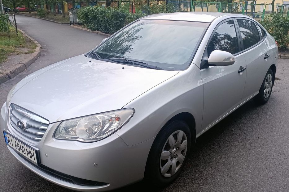 Продам Hyundai Elantra 2010 года в Киеве