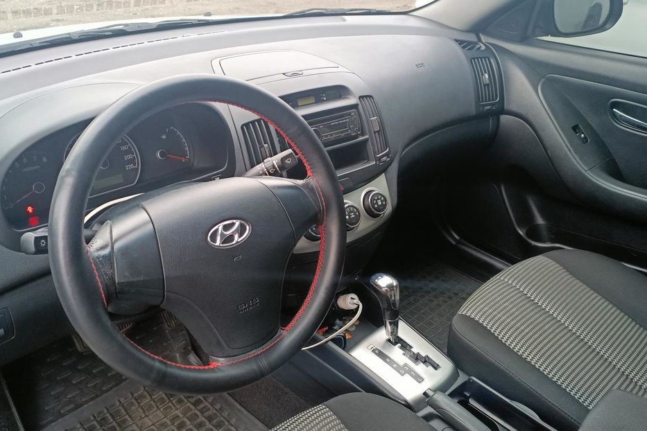 Продам Hyundai Elantra 2010 года в Киеве