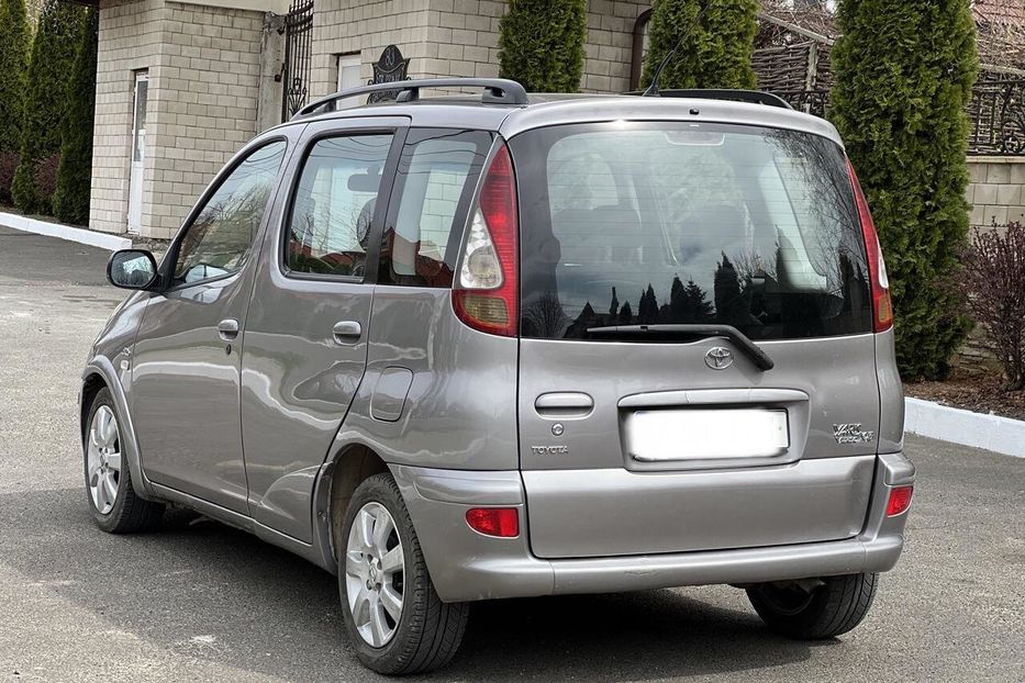 Продам Toyota Yaris Verso один власник купляли в салоні 2003 года в Херсоне