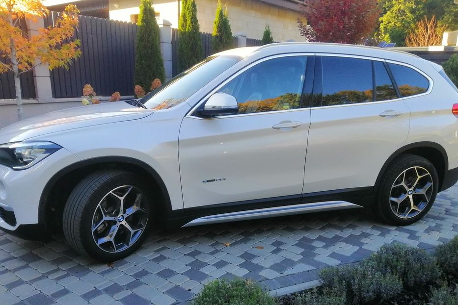 Продам BMW X1 2018 года в Киеве