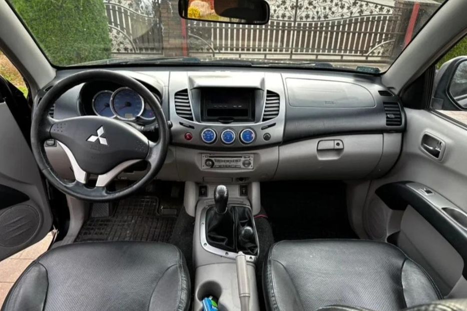 Продам Mitsubishi L 200 2008 года в Киеве