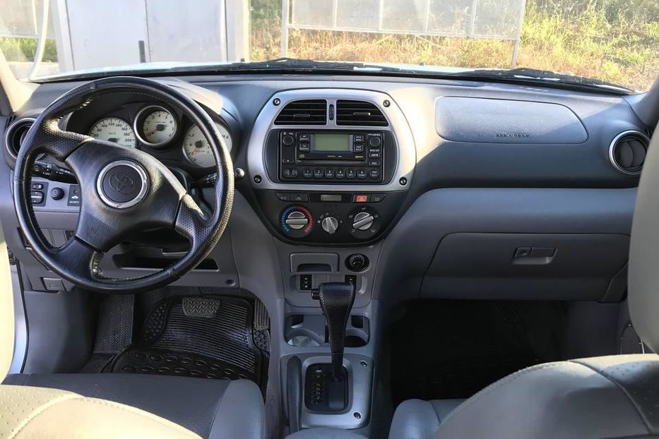 Продам Toyota Rav 4 2002 года в Харькове