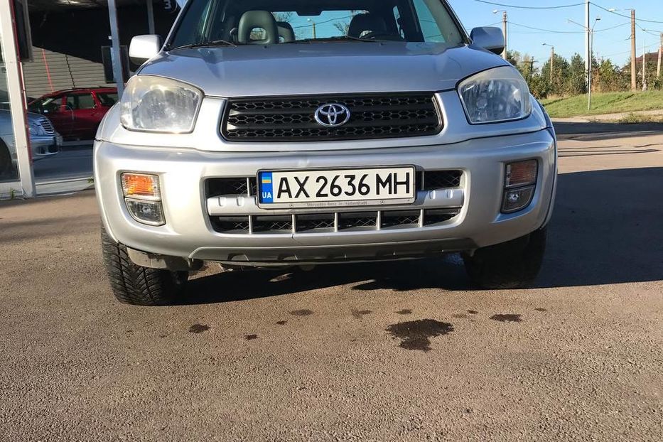 Продам Toyota Rav 4 2002 года в Харькове