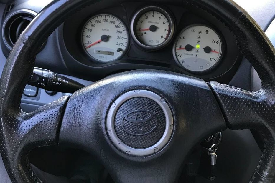 Продам Toyota Rav 4 2002 года в Харькове