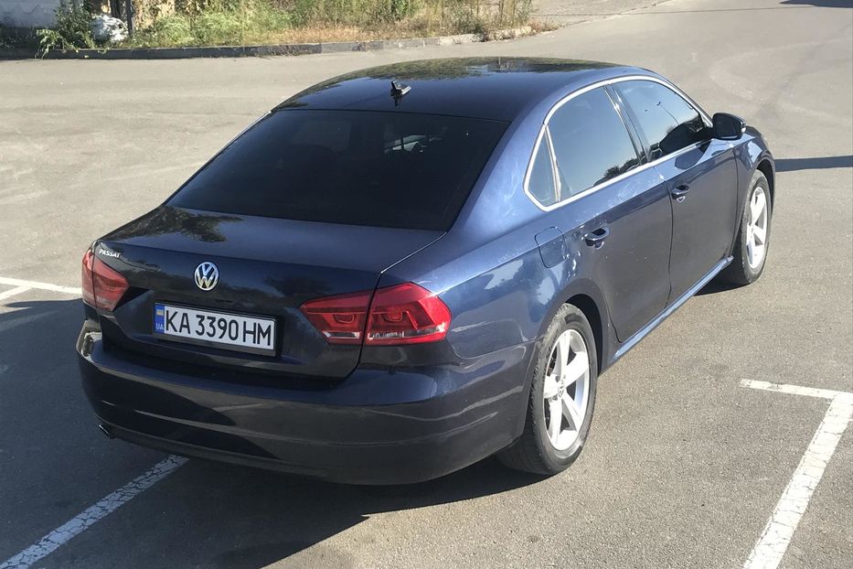 Продам Volkswagen Passat B7 2014 года в Киеве