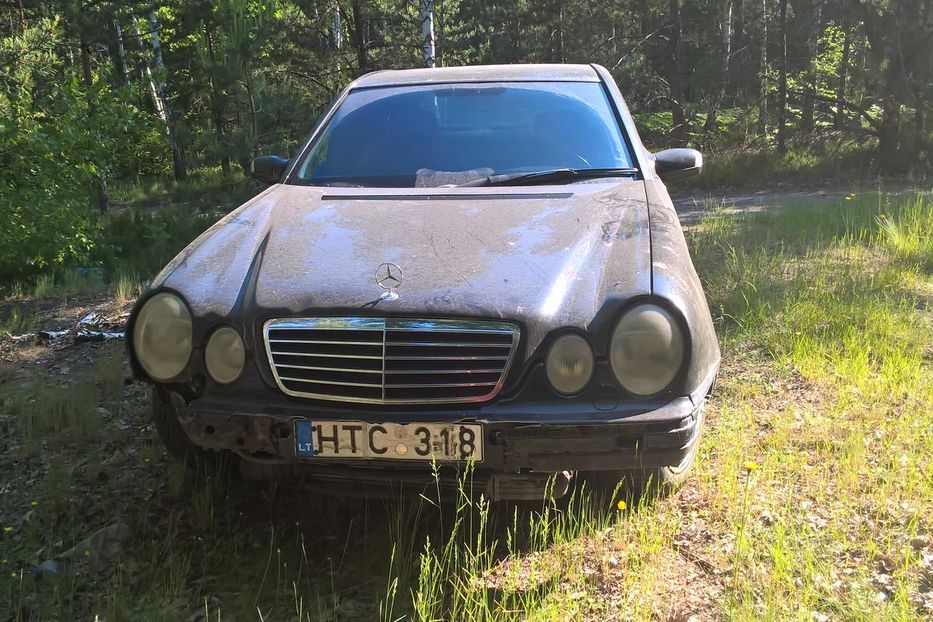 Продам Mercedes-Benz E-Class авангард 2002 года в г. Сарны, Ровенская область