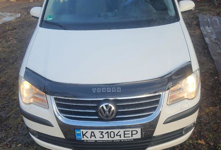 Продам Volkswagen Touran 2008 года в Киеве