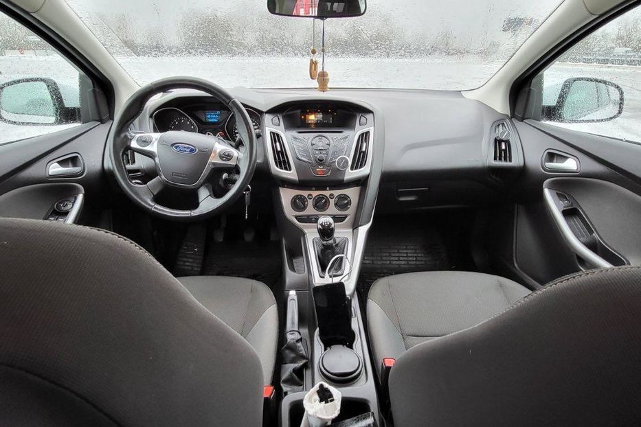 Продам Ford Focus 2013 года в Киеве