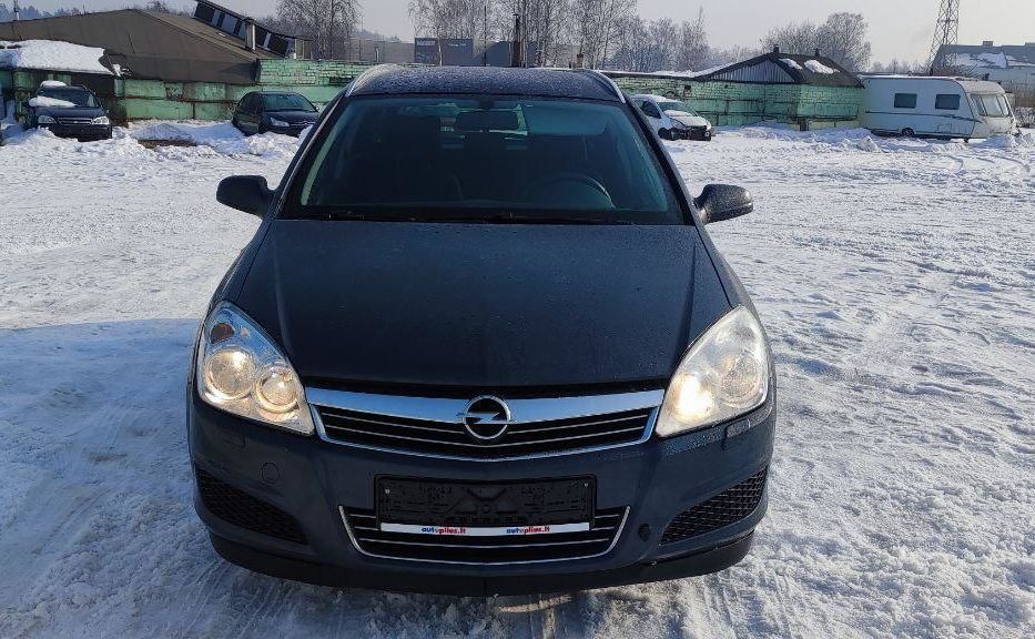 Продам Opel Astra H 2008 года в Ровно