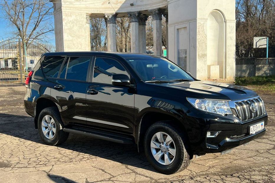 Продам Toyota Land Cruiser Prado 2021 года в Луганске