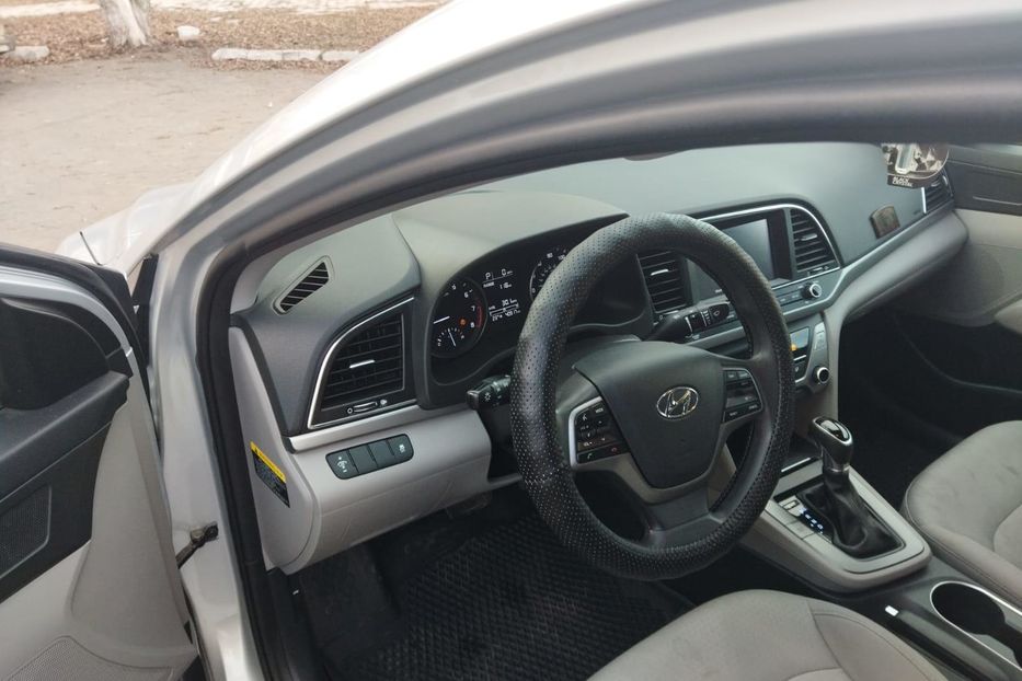 Продам Hyundai Elantra 2016 года в г. Стаханов, Луганская область