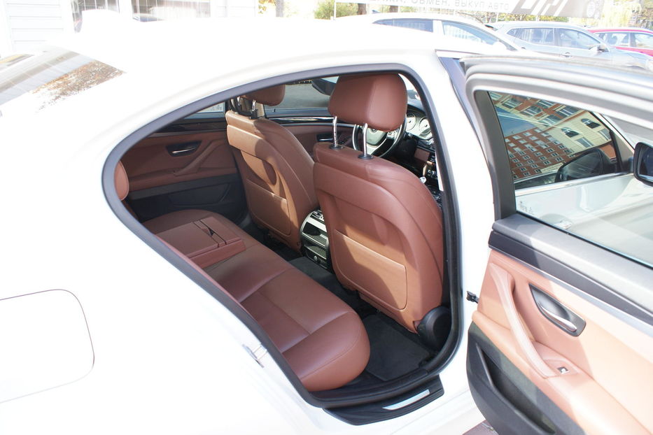 Продам BMW 520 2016 года в Одессе