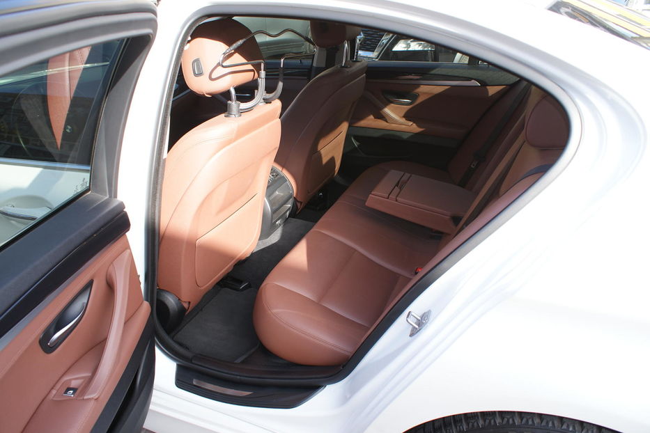 Продам BMW 520 2016 года в Одессе
