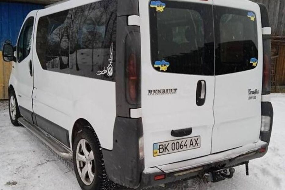 Продам Renault Trafic пасс. 2005 года в Ровно