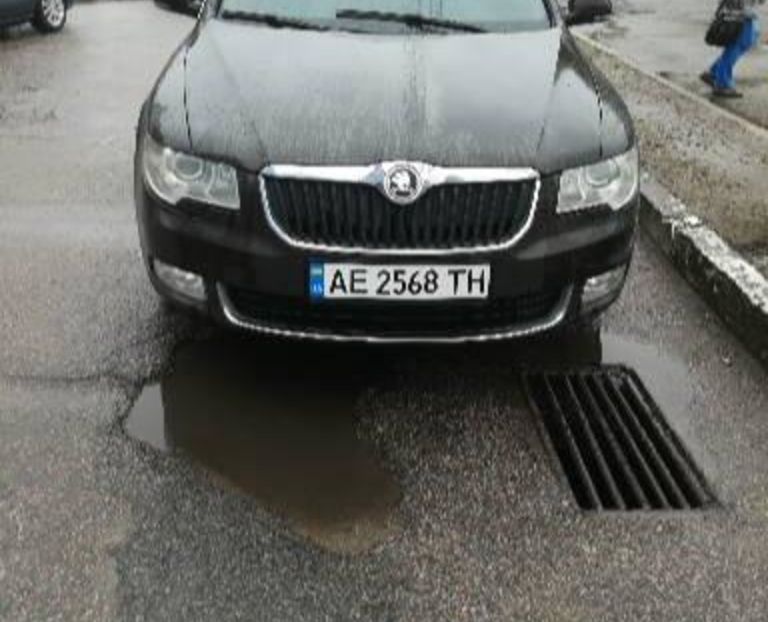 Продам Skoda Superb Laurin & Klement 2013 года в Днепре