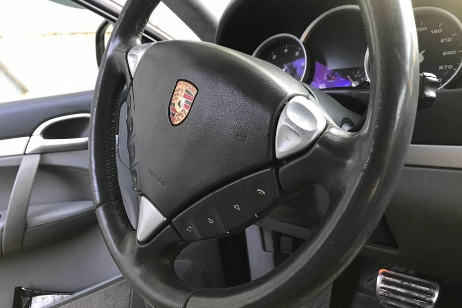 Продам Porsche Cayenne 2004 года в Киеве