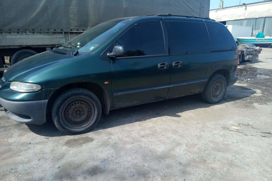 Продам Chrysler Voyager 1998 года в Одессе