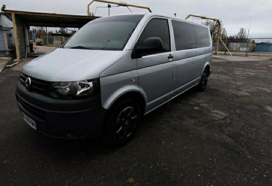 Продам Volkswagen T5 (Transporter) пасс. 2011 года в Запорожье