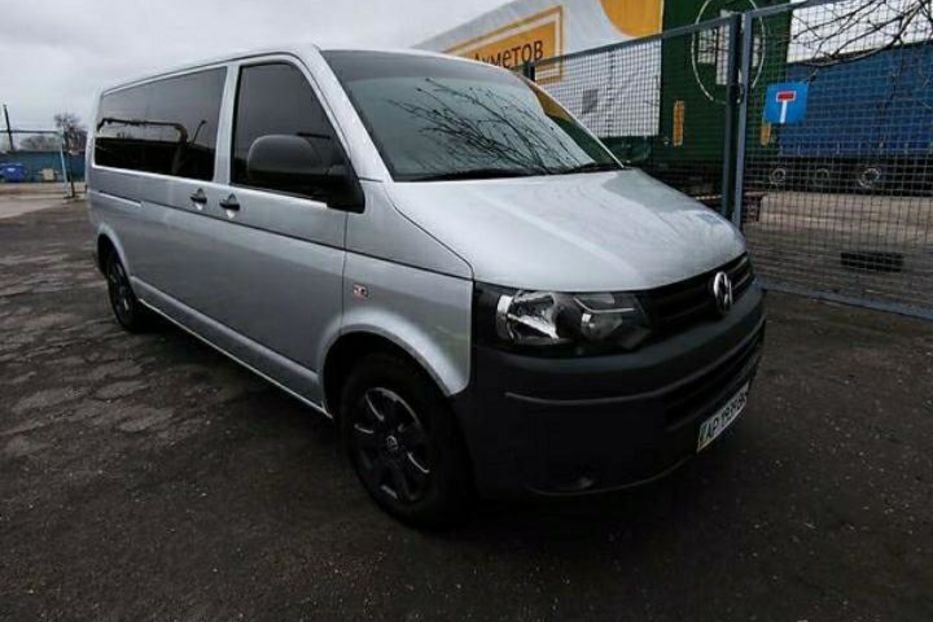 Продам Volkswagen T5 (Transporter) пасс. 2011 года в Запорожье