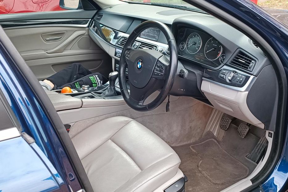 Продам BMW 520 F 10 2011 года в г. Коростень, Житомирская область
