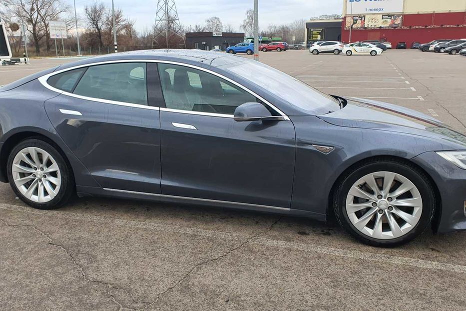 Продам Tesla Model S 2016 года в Киеве