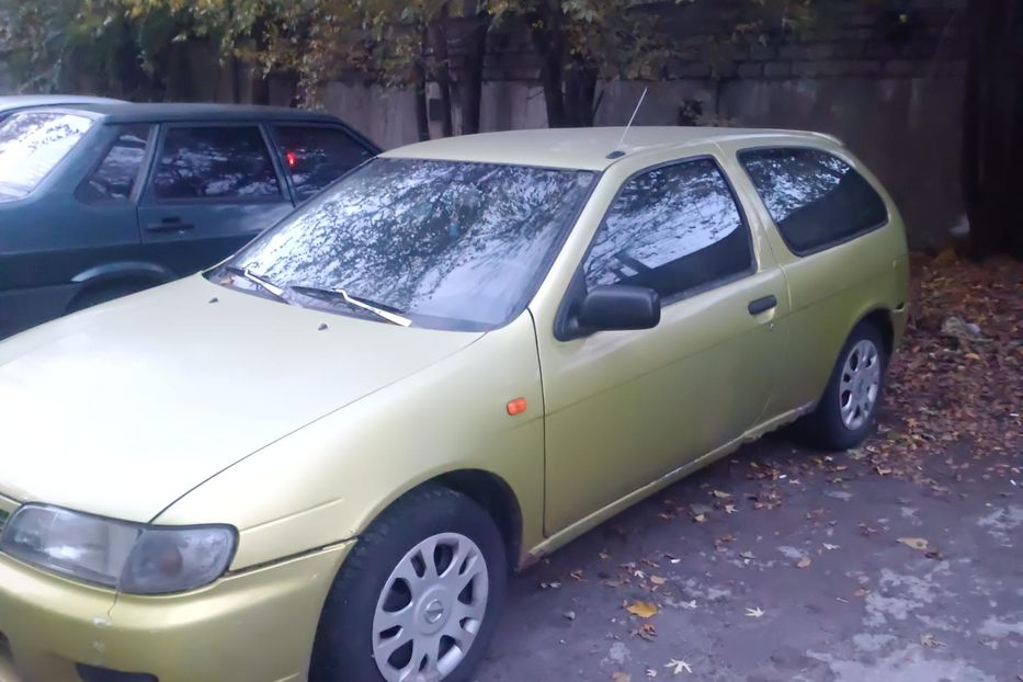 Продам Nissan Almera 1996 года в Запорожье