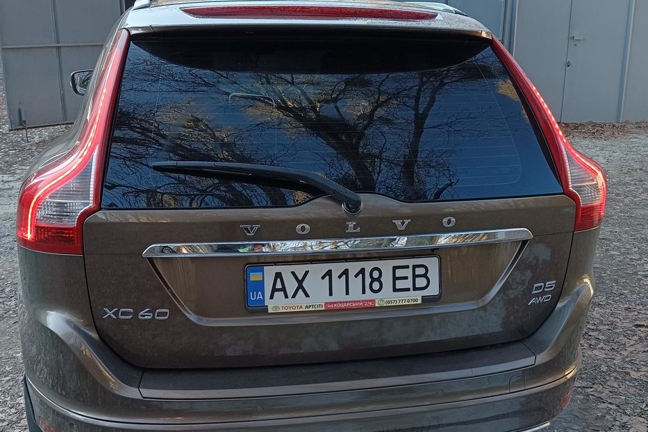Продам Volvo XC60 2013 года в Харькове