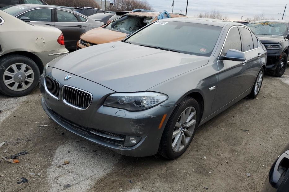 Продам BMW 528 XI 2013 года в Луцке