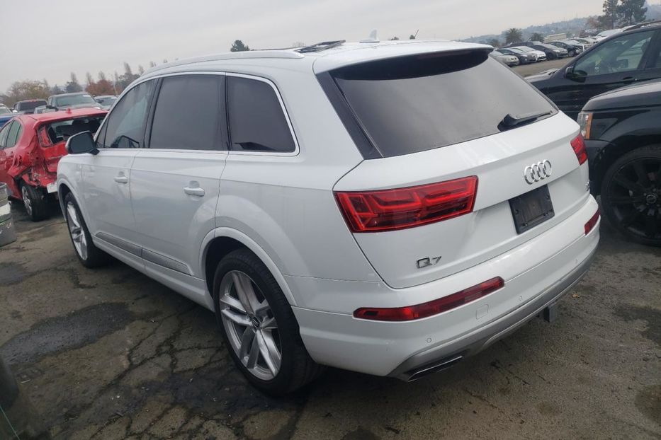 Продам Audi Q7 Prestige 2017 года в Луцке