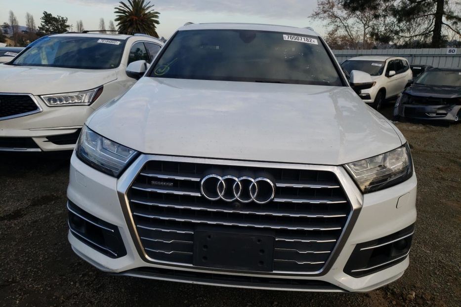 Продам Audi Q7 Prestige 2017 года в Луцке