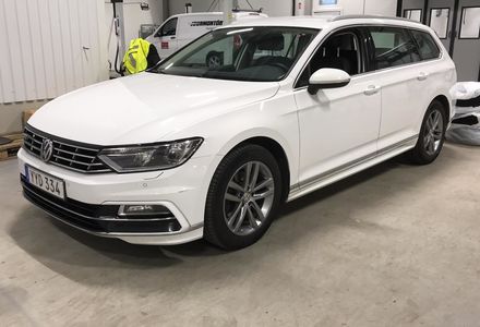 Продам Volkswagen Passat B8 R-line 2017 года в Львове