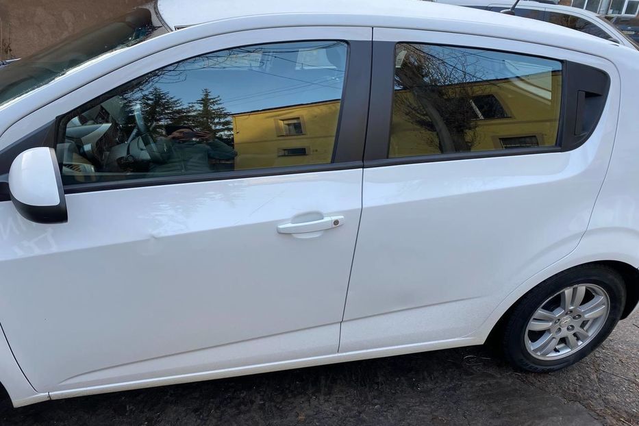 Продам Chevrolet Aveo T300 2012 года в Киеве