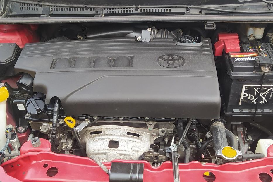 Продам Toyota Yaris 2012 года в Запорожье