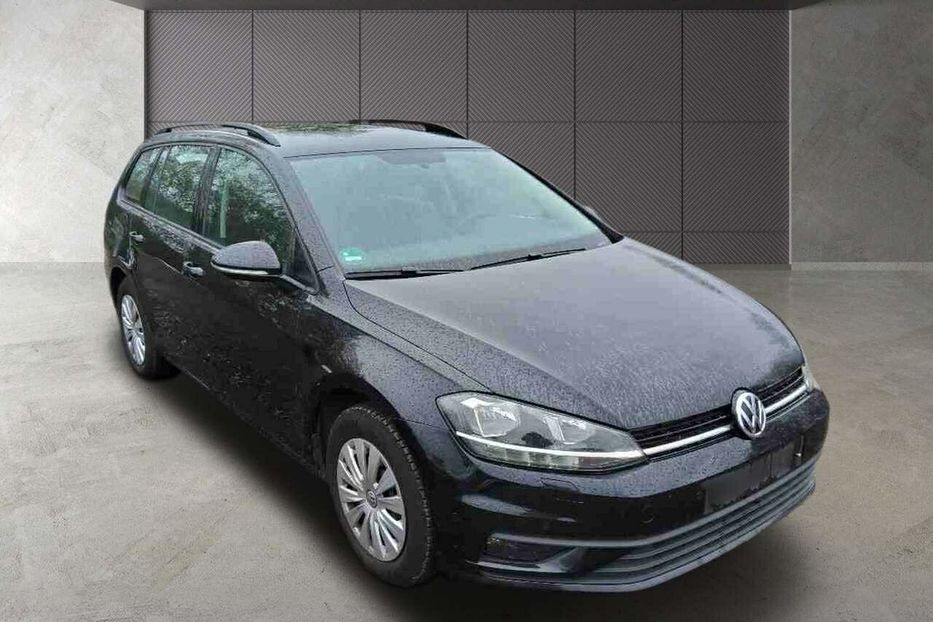 Продам Volkswagen Golf VII 2017 года в Львове