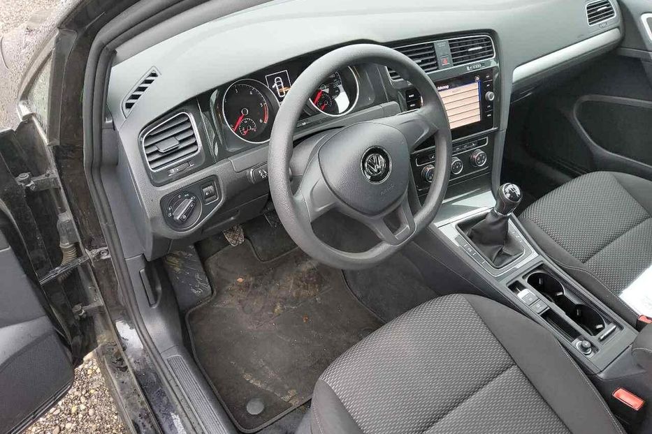 Продам Volkswagen Golf VII 2017 года в Львове